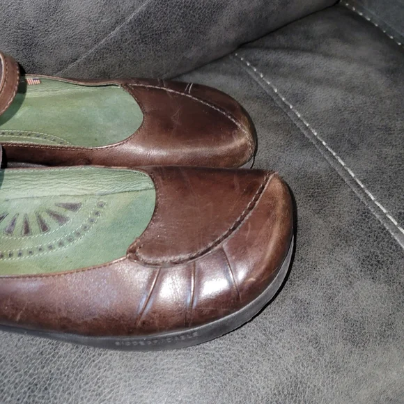Ladies Earth leather Mary Jane's size 9.5 - Picture 2 of 9